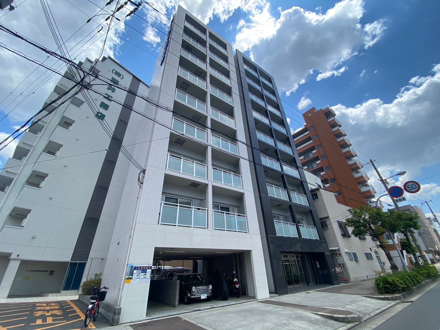 ジアコスモ大阪城南の外観