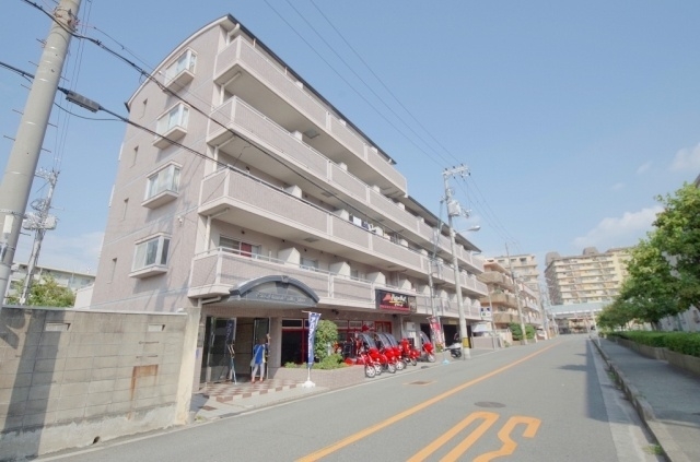 メゾンドヴィレ城東の外観