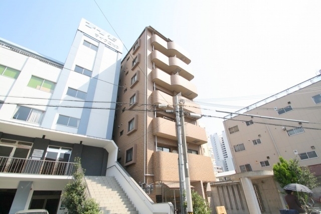 クイーンズコート（ＱＵＥＥＮ’ＳＣＯＵＲＴ）の外観