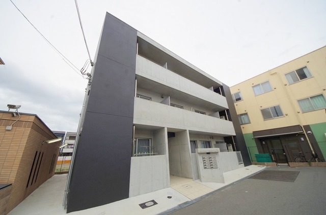 HR・FRONT・REGAL城北の外観