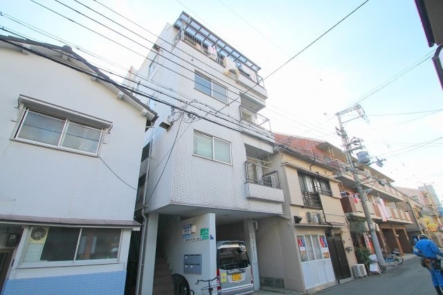 マルコシマンションの外観