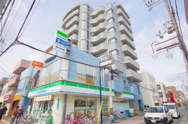 ディナスタビルの外観