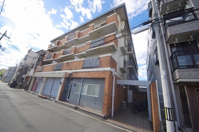 グリーンハイツ今津の外観