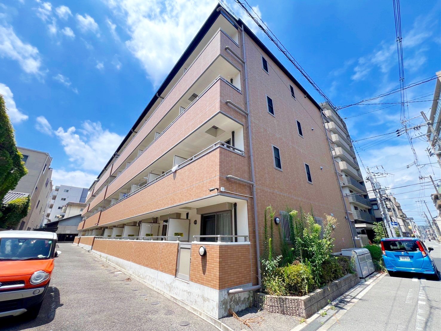 メゾンバイタルD棟の外観