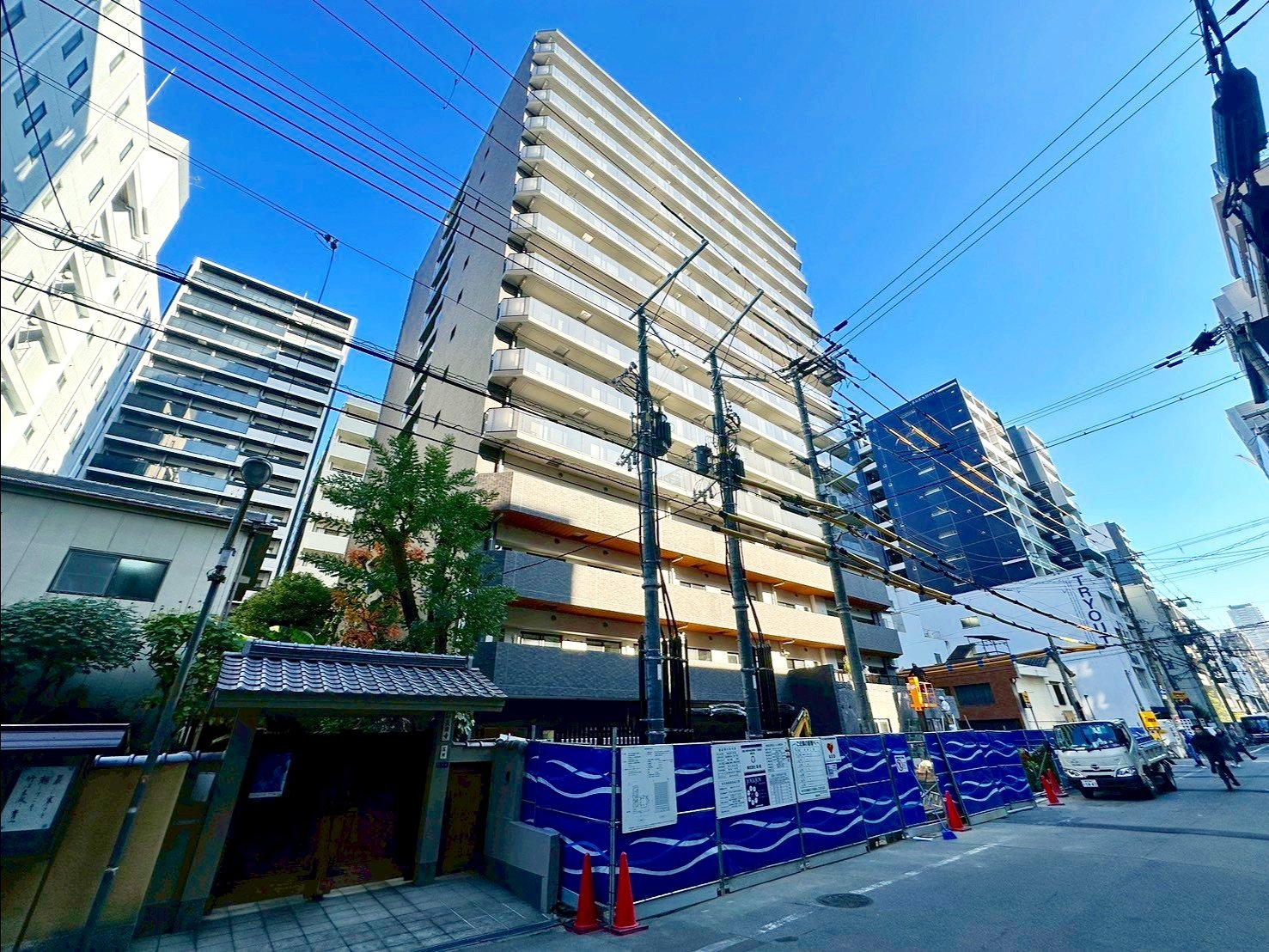 コンフォリア・リヴ博労町一丁目Qの外観