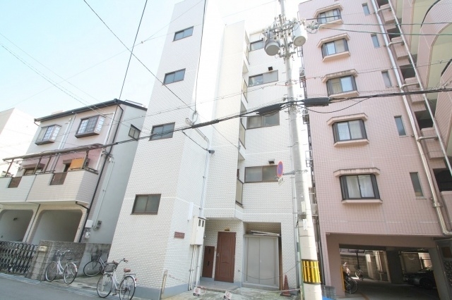 エムハイツの外観