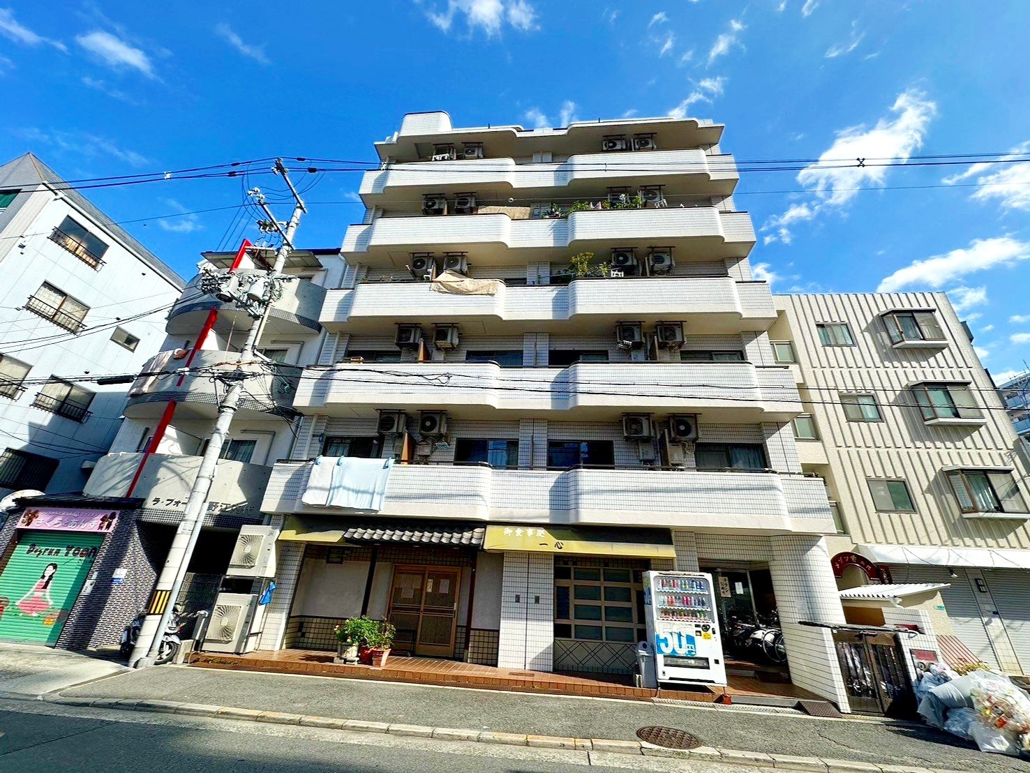 サンライフ内代の外観