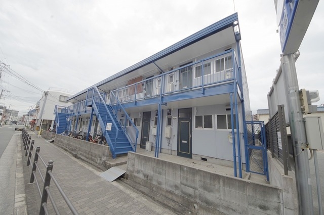 千成ハイツ A棟の外観