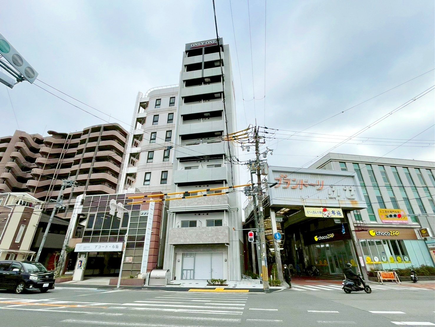 ONLYONE布施の外観