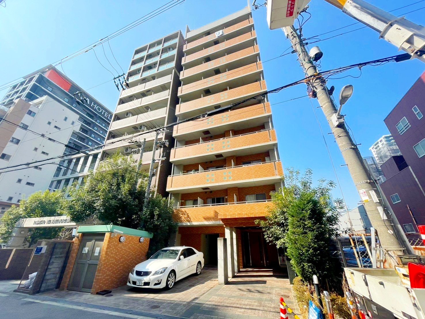 ジュネーゼグラン東梅田の外観