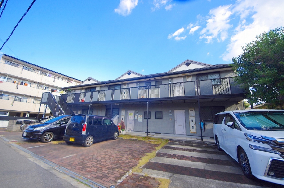 パイン・ステーブルの外観