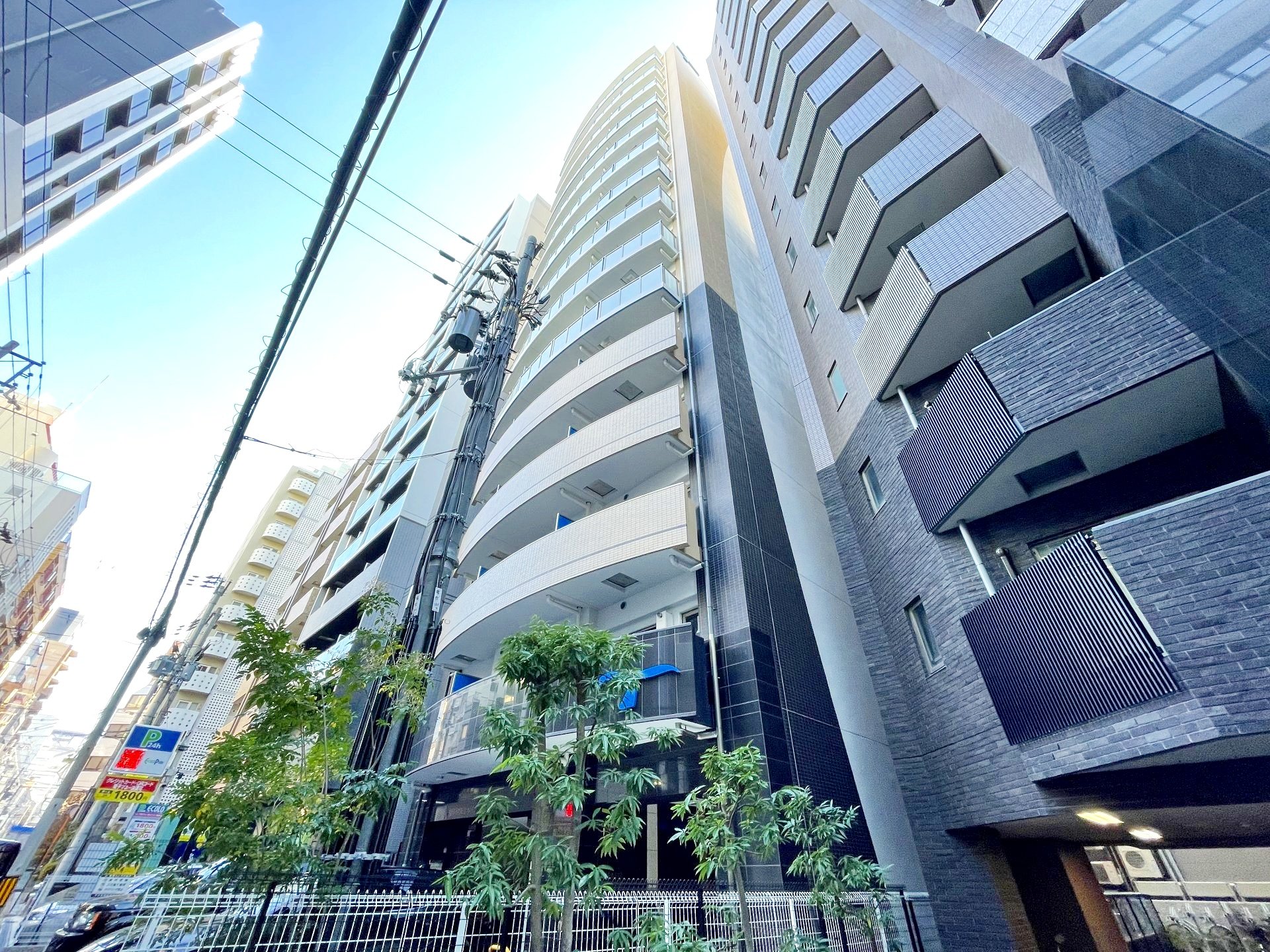 セレニテ堺筋本町リアンの外観