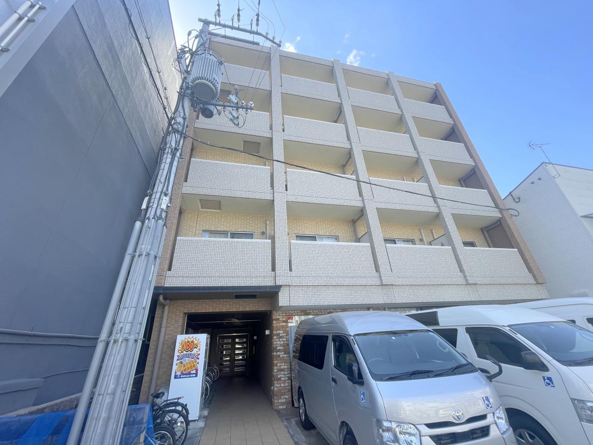 エレガンスレイヴの外観