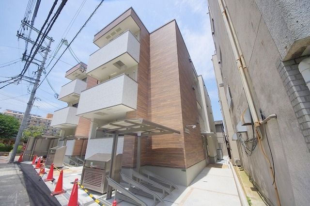 フジパレス緑橋EASTの外観