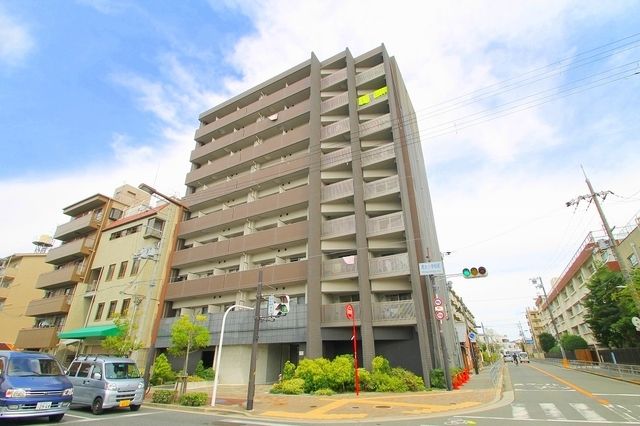 クレアート大阪トゥールビヨンの外観