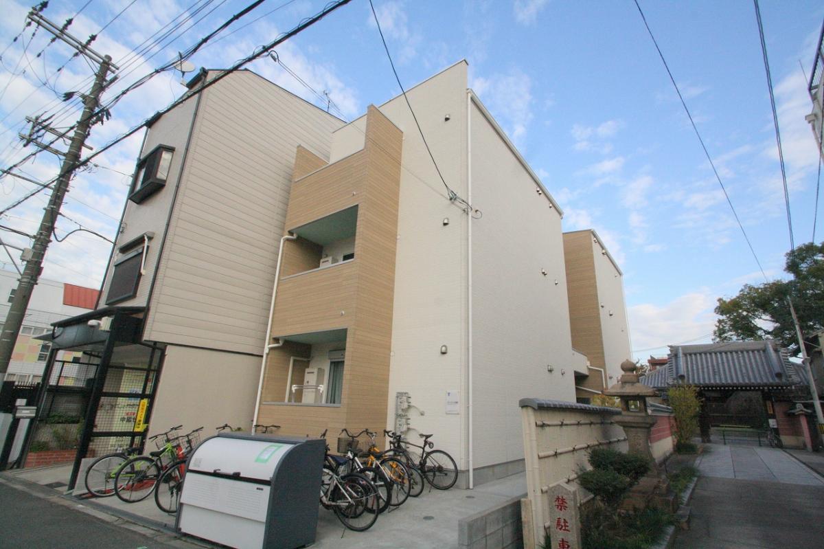 ブルーグレイス緑橋の外観