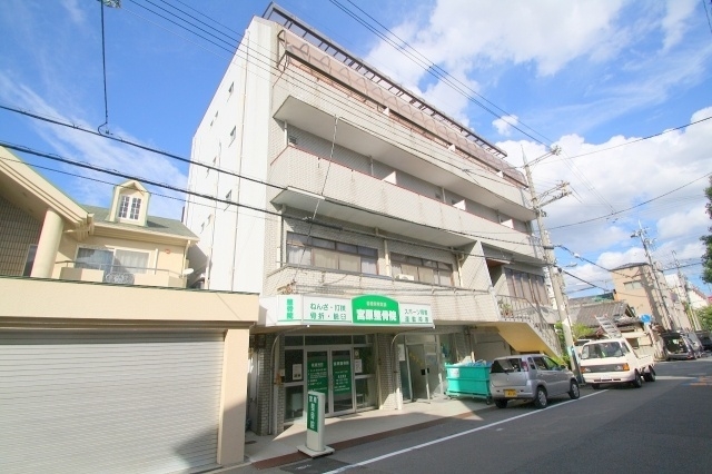 田中マンションの外観