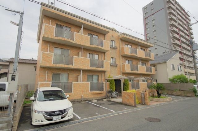 フォレストメゾンの外観