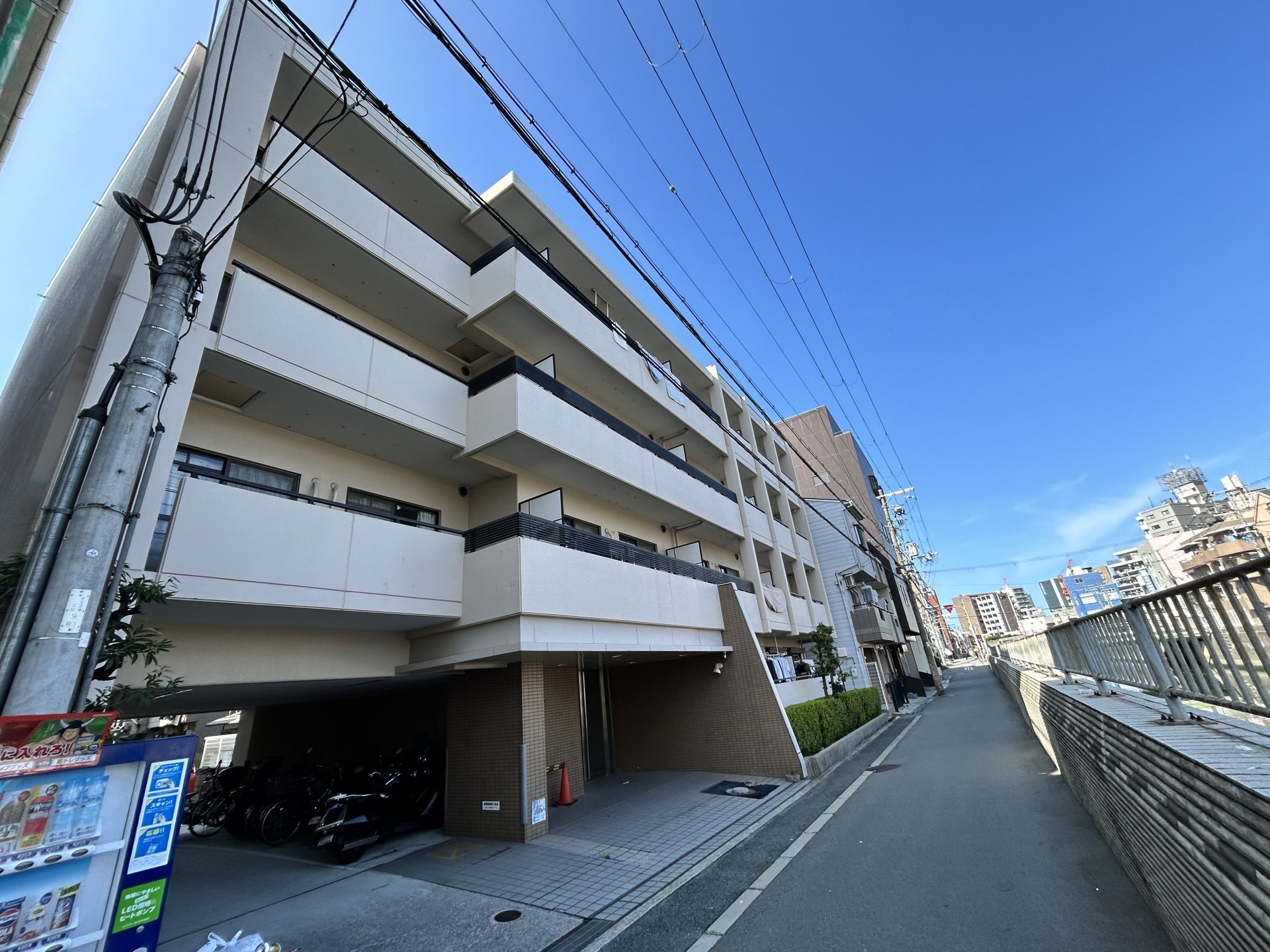 プロスペール玉津の外観