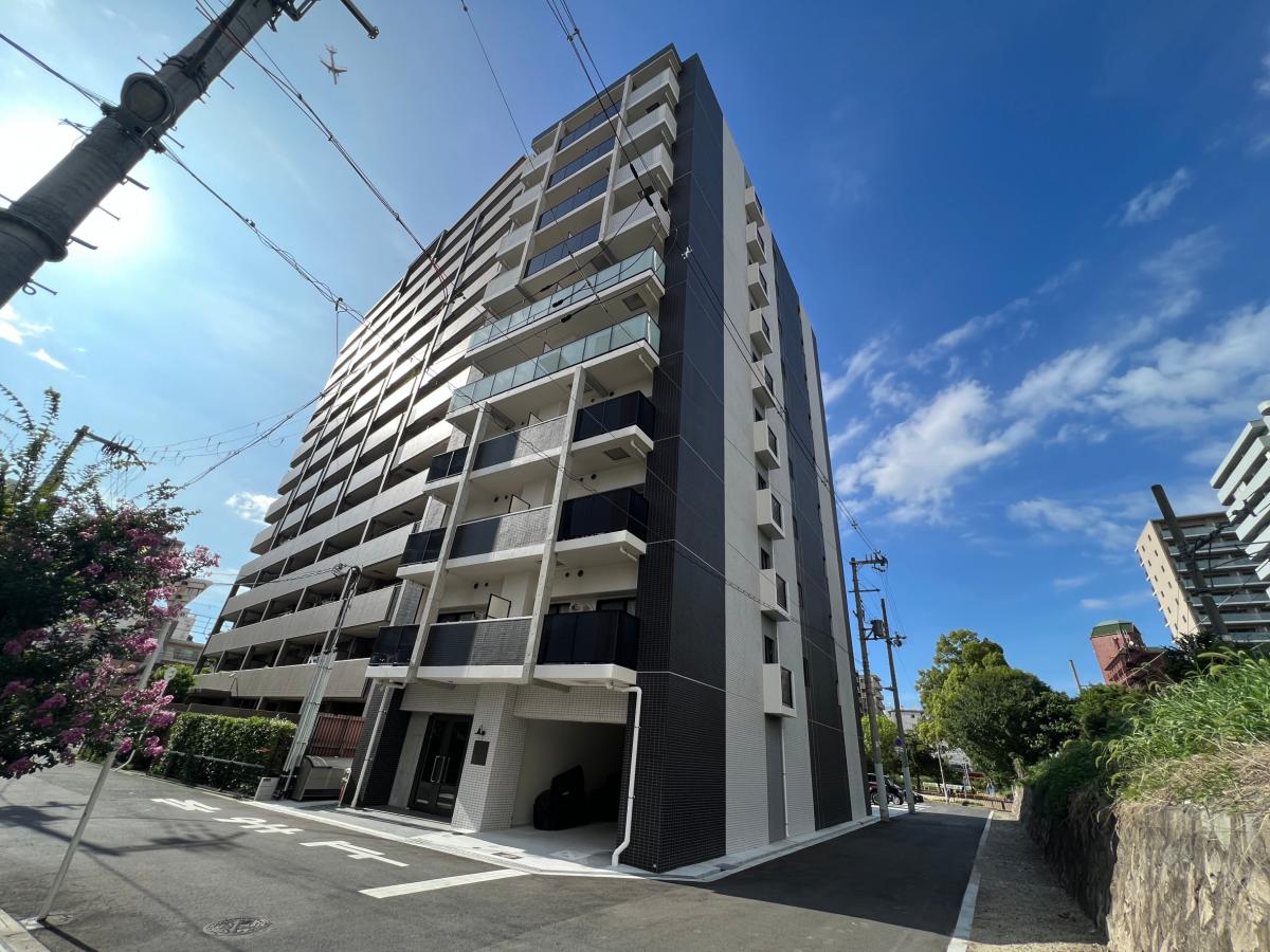 グランステディ城東中央の外観