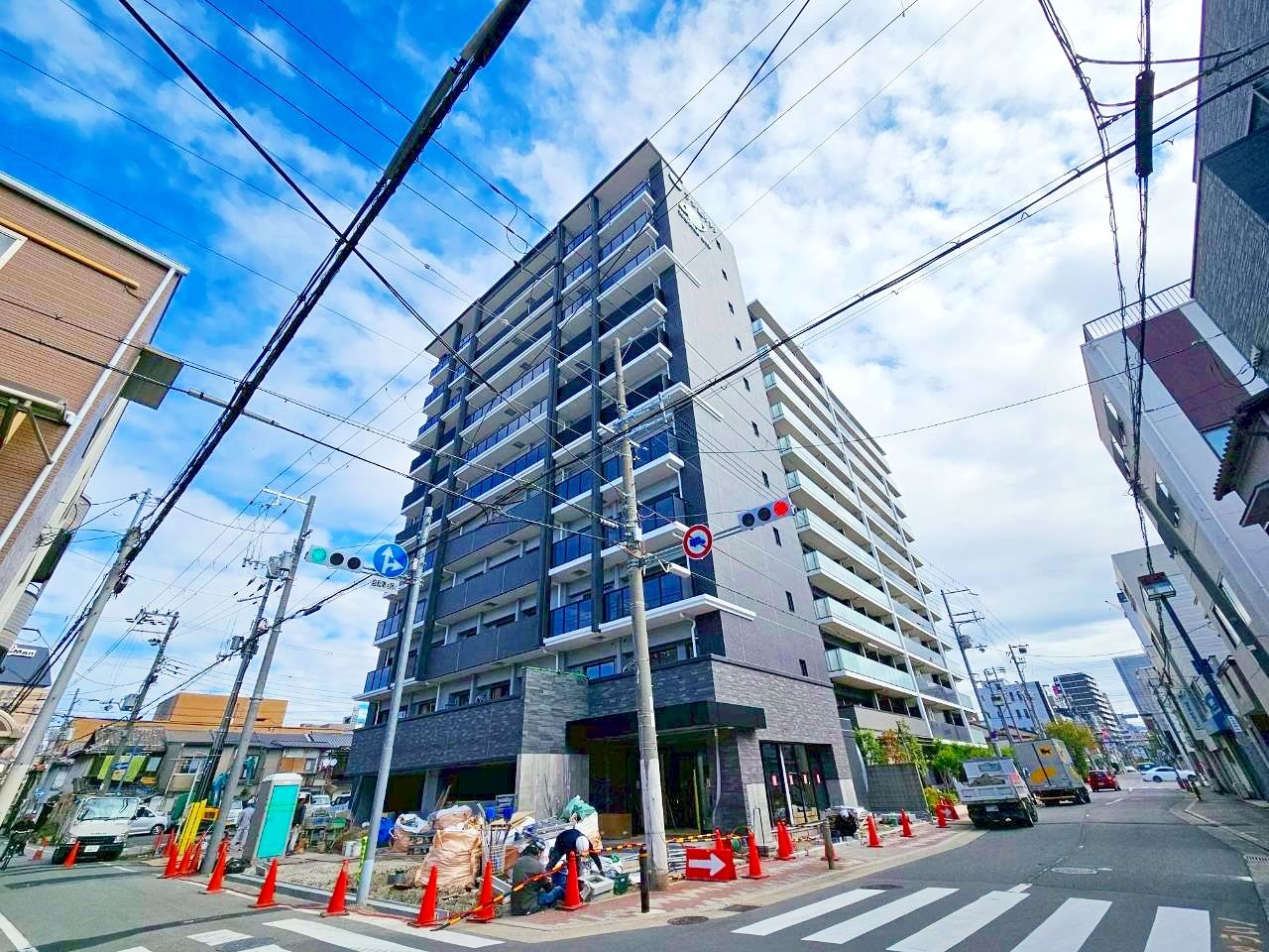 ワールドアイ大阪城EASTIIIの外観