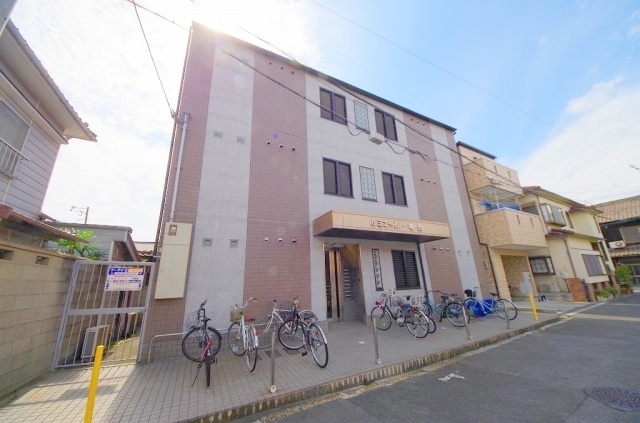 ルミエール鴫野の外観