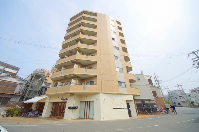 サンプラザ清水駅前の外観