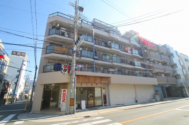 シャトー都島の外観