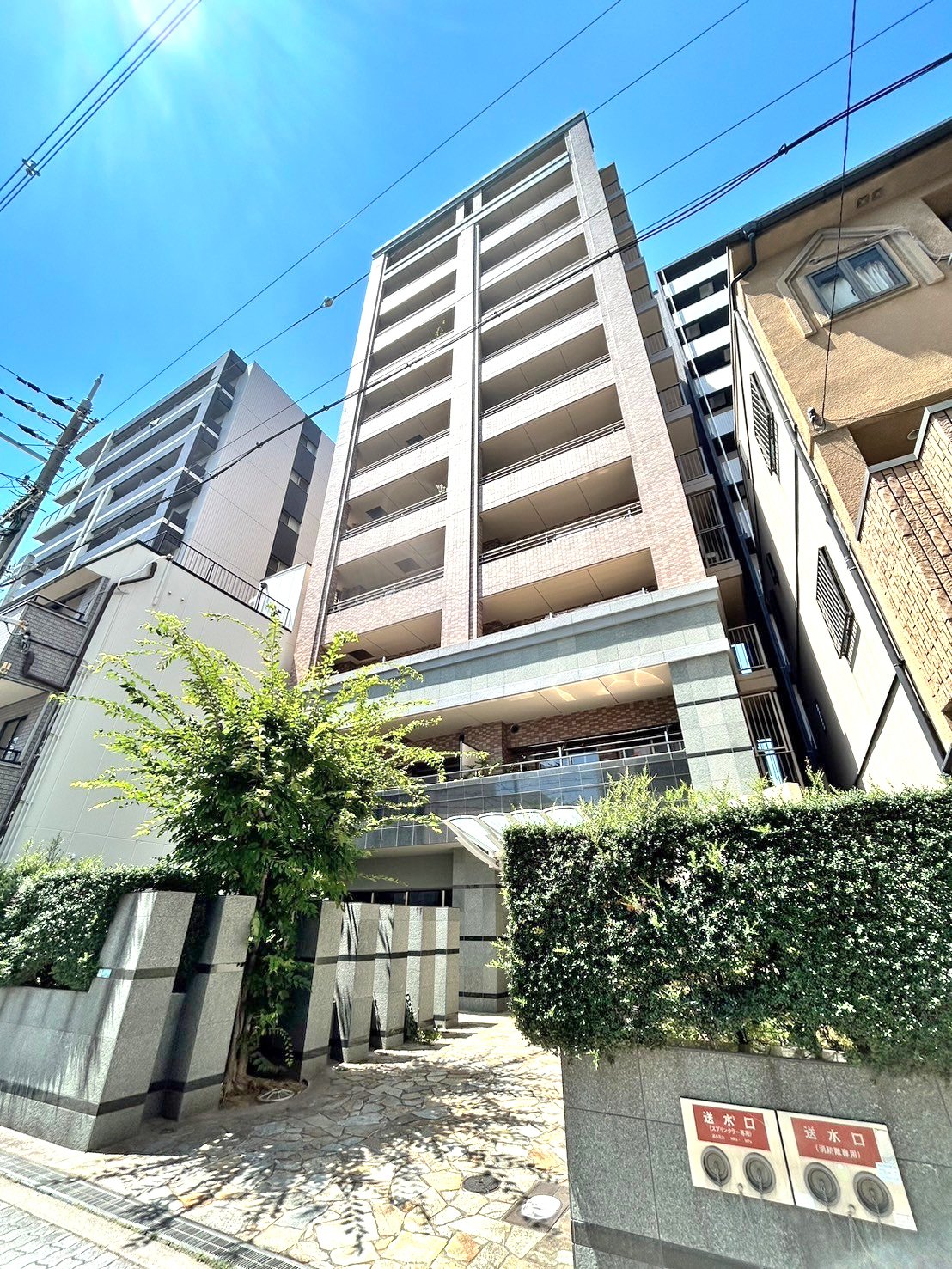 エステムコート京橋セレブIポーラスターの外観