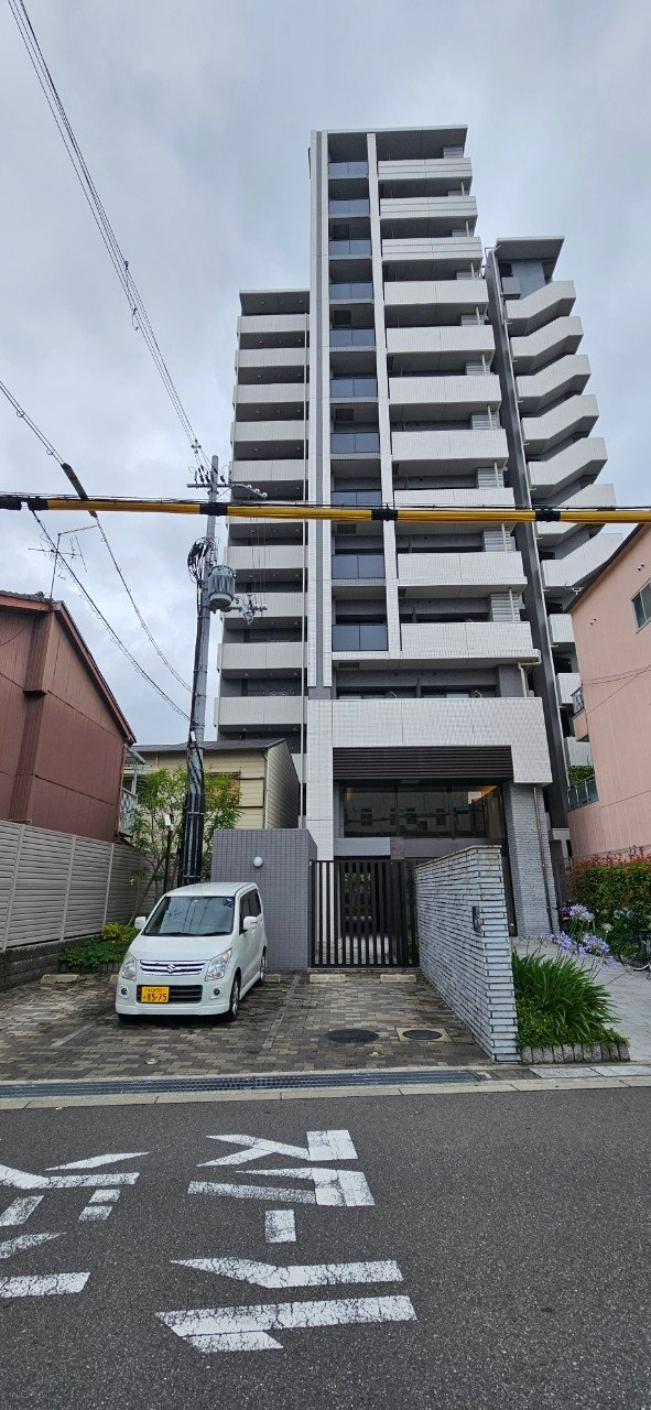 レジュールアッシュ玉造の外観