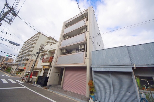 KYOBASHI2723の外観