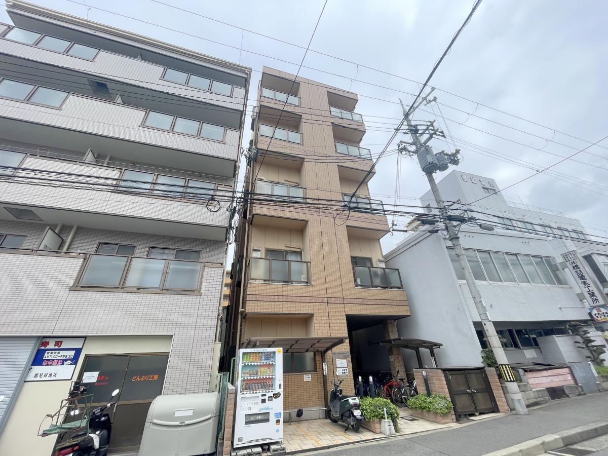 オズレジデンス鶴見の外観