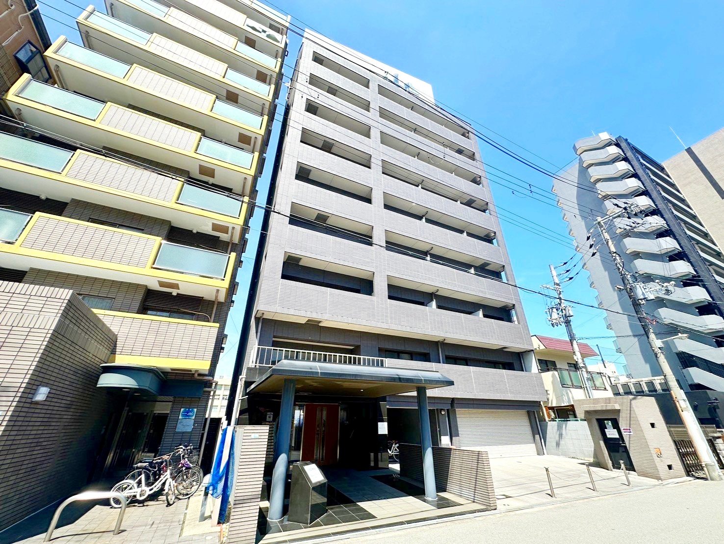 グランドールハタダビルディング1の外観