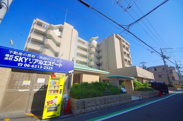 レクシア鶴見の外観