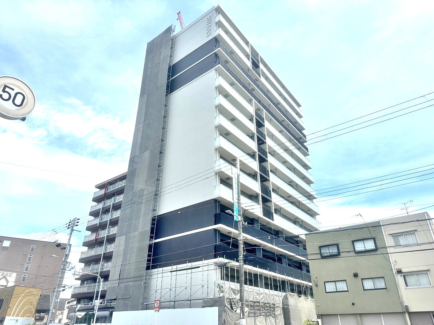 スワンズシティ大阪エスクレアの外観