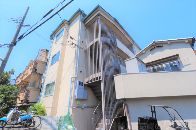 寝屋川市桜木町の賃貸マンション