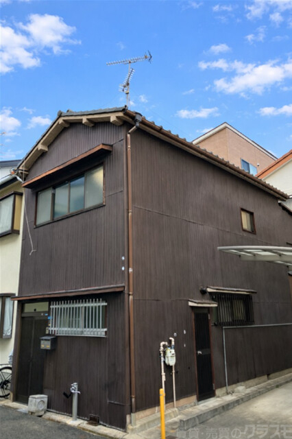 寝屋川市対馬江西町の賃貸テラスハウス