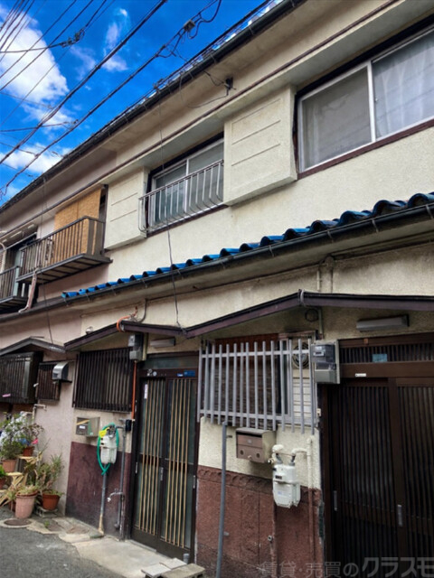 寝屋川市御幸東町の賃貸テラスハウス
