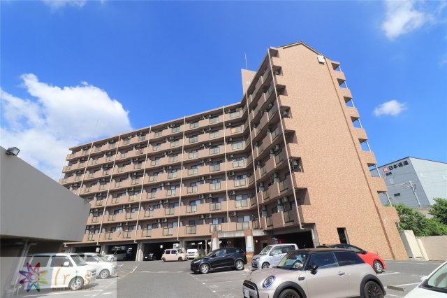 アジュール下中野の外観