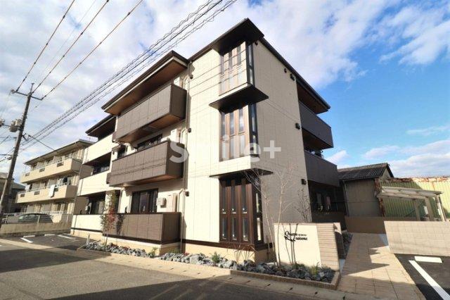 カトルセゾンの外観