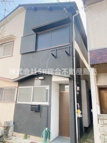 喜里川町テラスハウスの外観