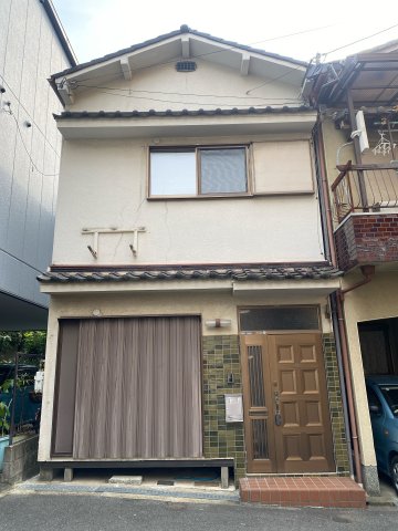 西石切町1丁目貸家の外観