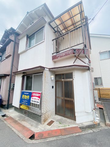 南荘町貸家の外観