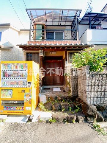 南上小阪貸家の外観