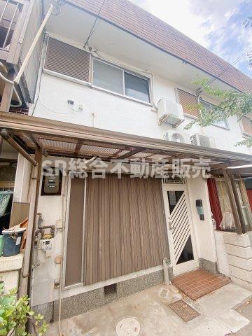 川田２丁目テラスハウスの外観
