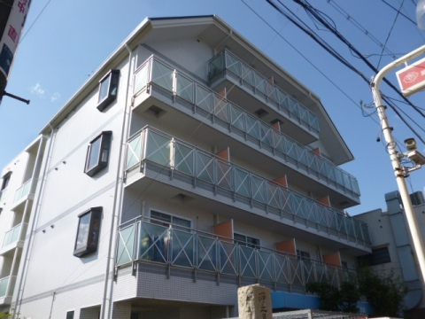 アビタ細川総持寺の外観