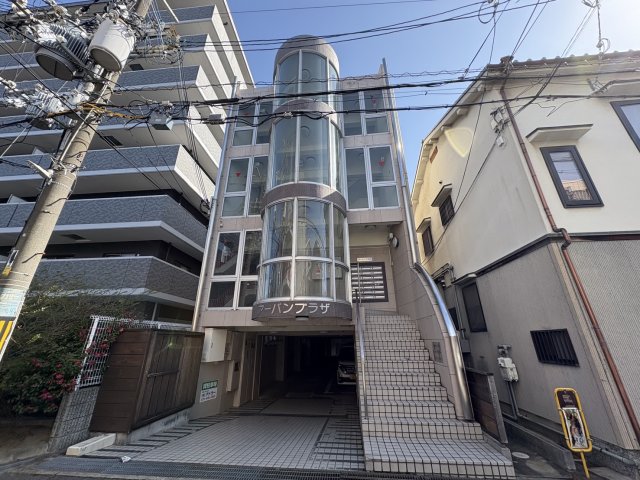 アーバンプラザの外観