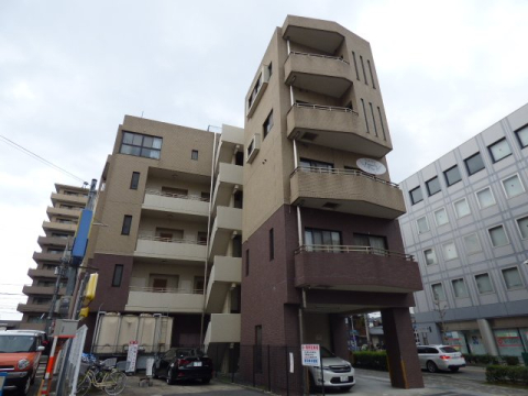 孝成ビルの外観