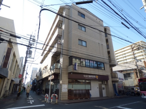 英陽ビルの外観