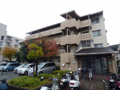 セントラルコート南茨木の外観